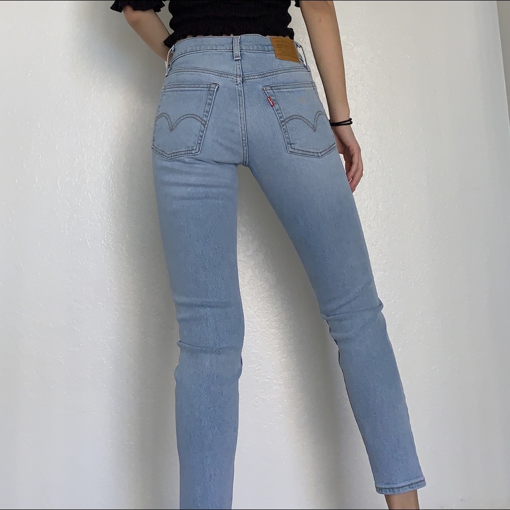 Levi’s Wedgie Fit